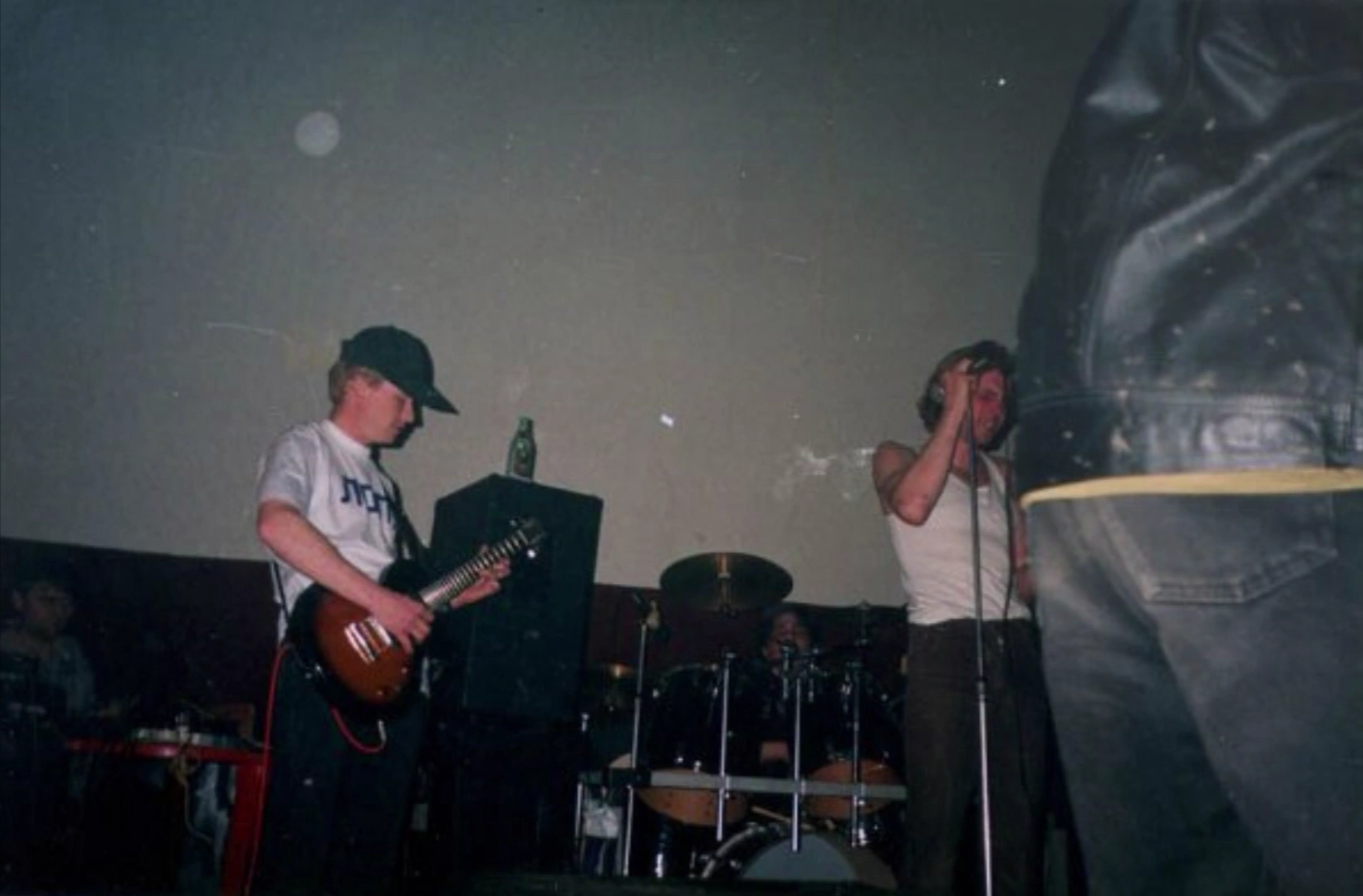 Вся группа на сцене На сцене