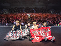 photo consert fans