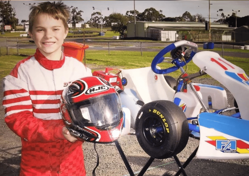 Оскар Пиастри в детстве на картинге