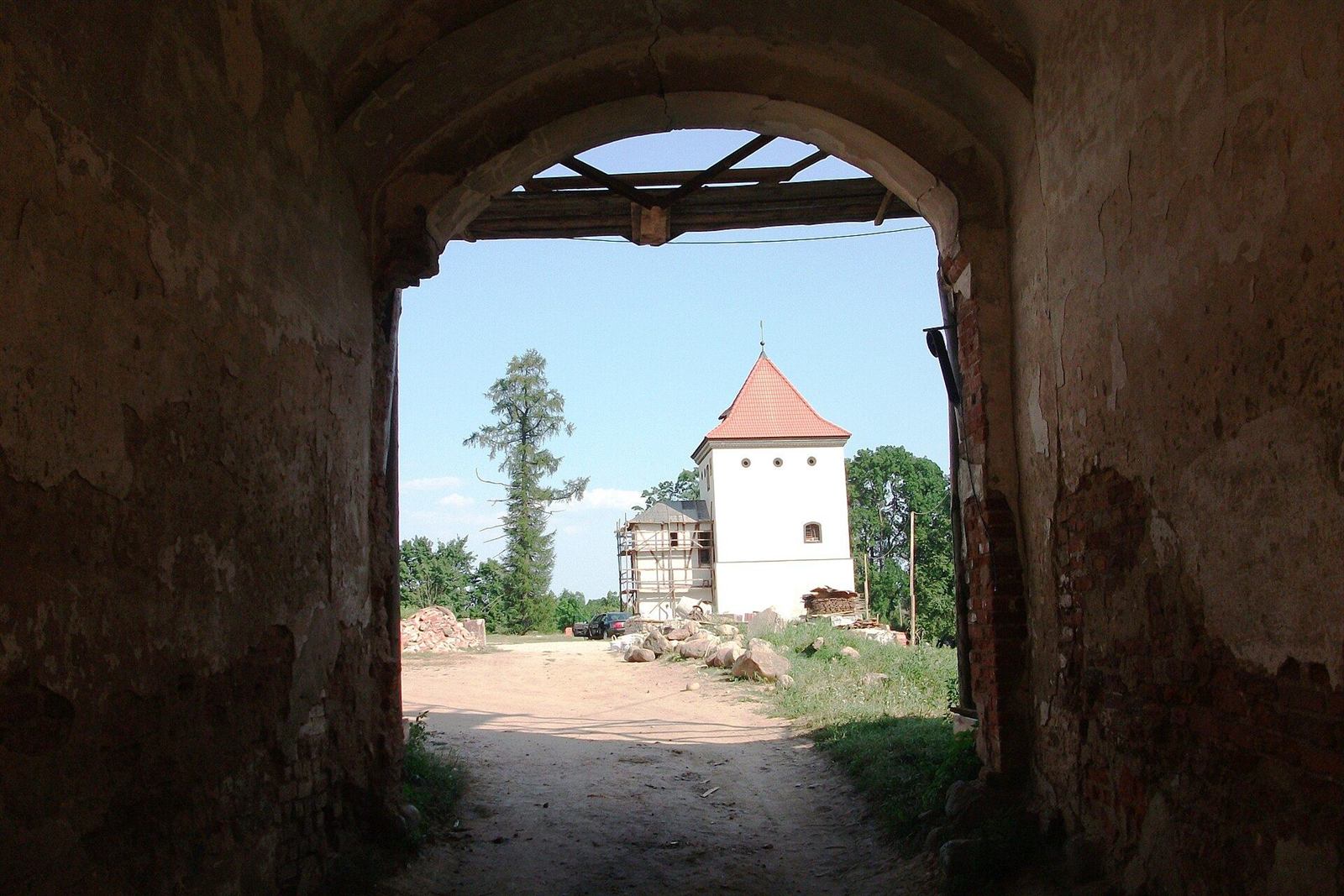 Въездная башня Любчанского замка